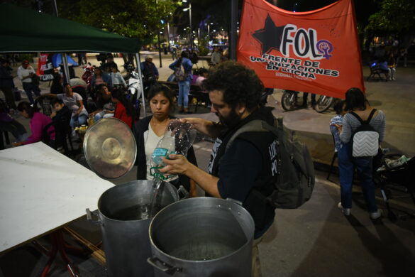 Poverty: social movements protest poverty by camping out. Source: Télam