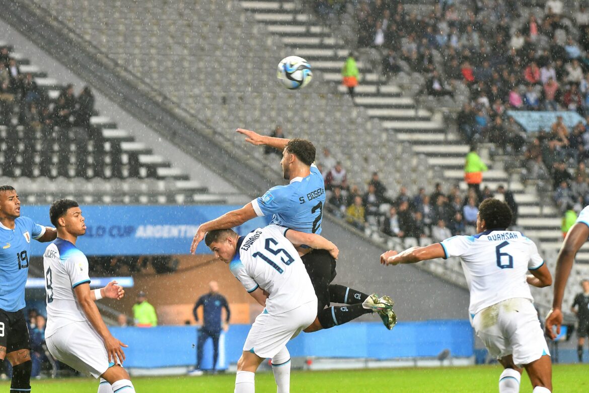 Englandbeats Uruguay in U-20 World Cup. Source: Télam