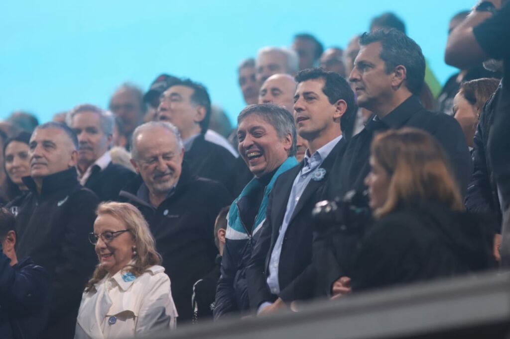 Maximo Kirchner (center), Eduardo de Pedro (2nd right) and Sergio Massa (right): Credit: Ignacio Petunchi / Ámbito Financiero