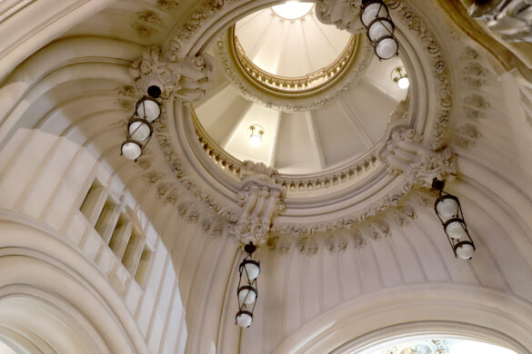 Inside of the Palacio Barolo. Credit: Mariano Fuchila