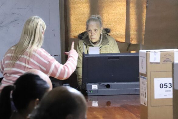 electronic voting machines in BA city. Credit: Ignacio Petunchi