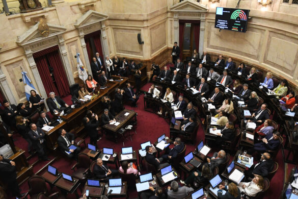 Argentina's Senate approves raise on tax income threshold. Credit: Télam