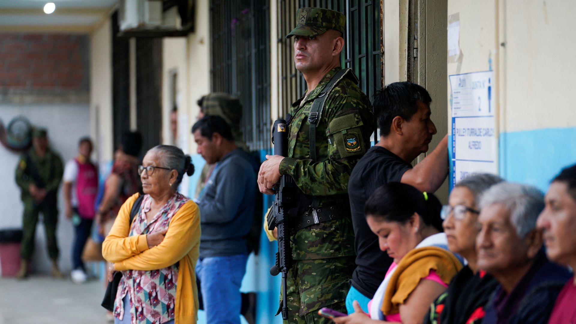 Ecuadoreans weigh economic, security pledges in presidential ballot