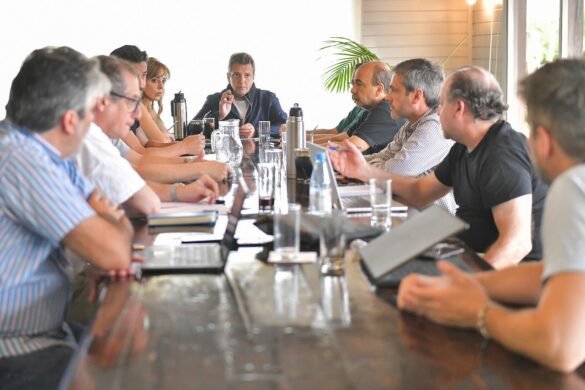 Massa and his top Argentina Economy Ministry officials during today's meeting in San Fernando. Source: MECON