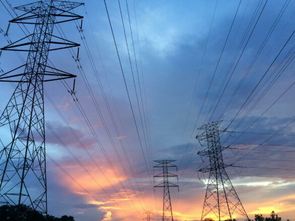 Electricity pylons and power lines. Source: Pexels