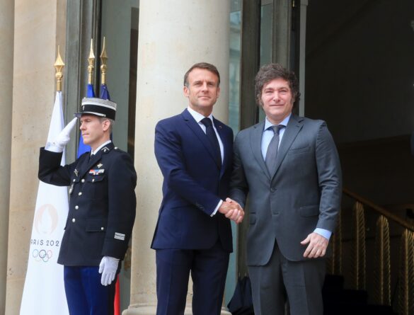 Milei and Macron. Credit: Argentine Presidency