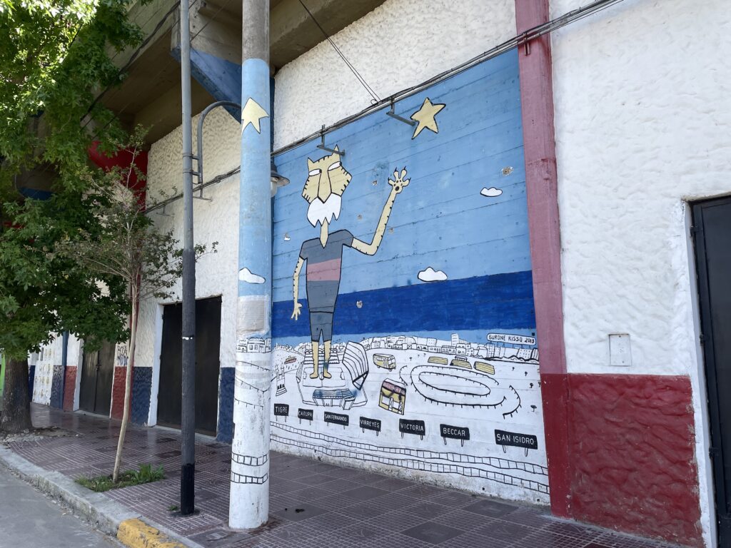 Batman of Tigre by Burone Risso. Photo: Mora Sánchez