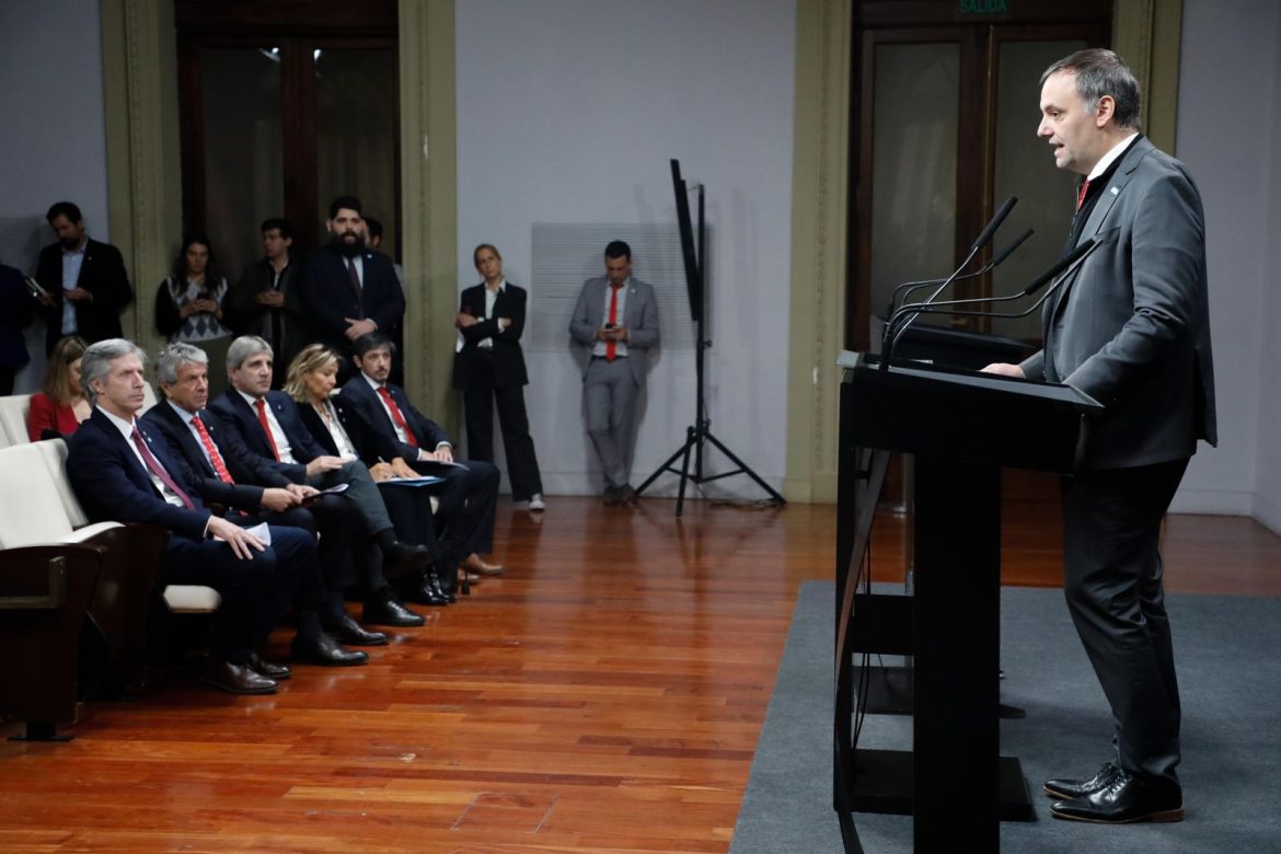 Adorni, Caputo, and Bausili. Credit: Presidential Press Office