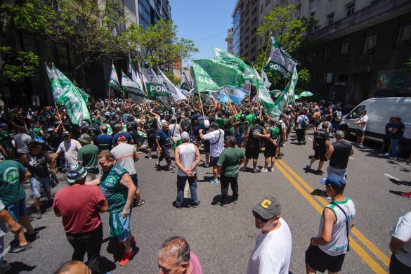 March to protest Argentina labor reform. Photo: CGT press